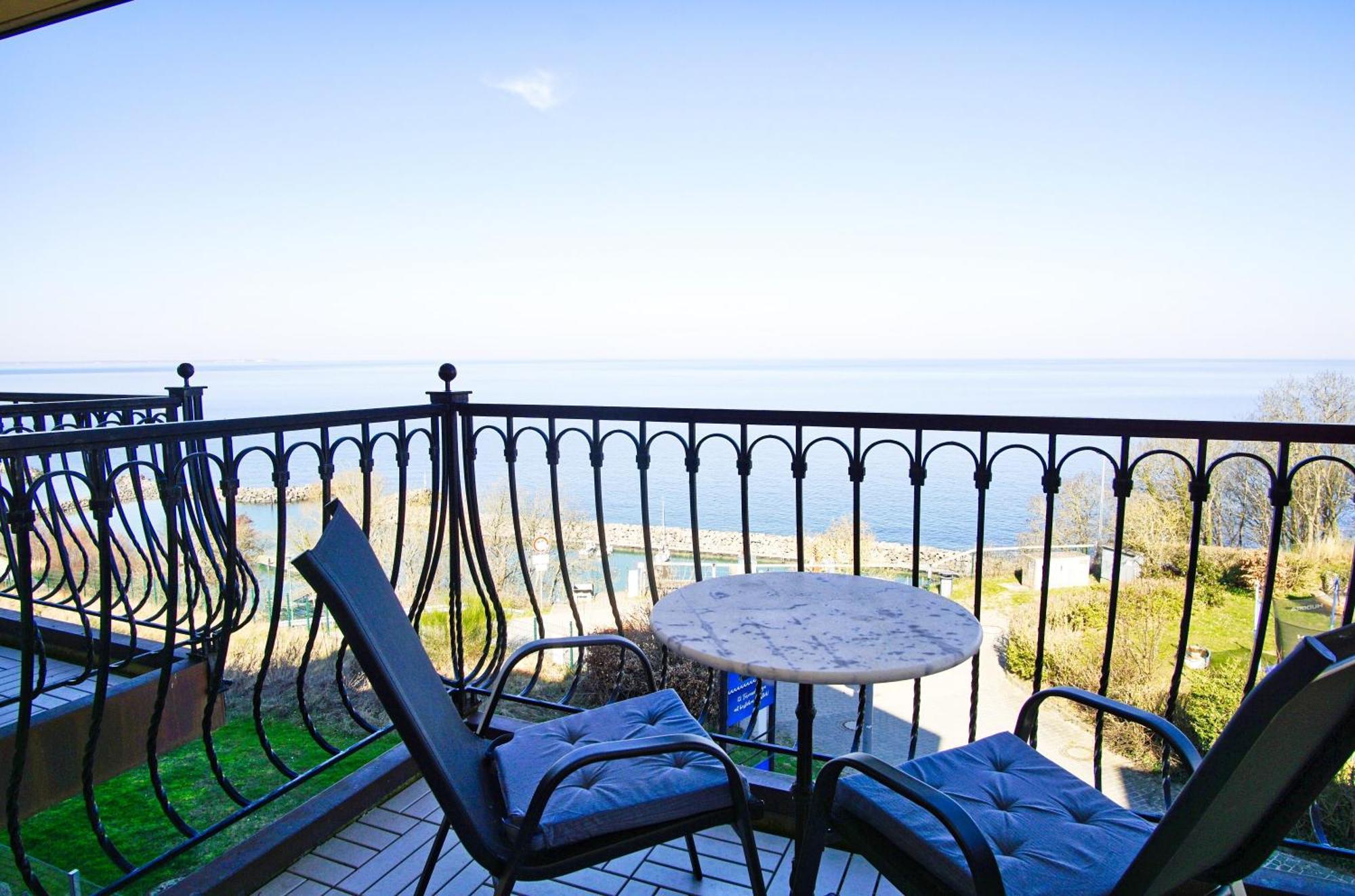 Ferienwohnung Mit Traumhaftem Meerblick - Haus Am Meer Fewo 07 Lohme Extérieur photo